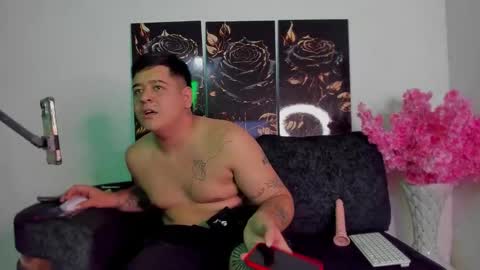 Snapshot of winy_hot chatting on 02-19-26, 11:56 winy_hot online show from 02-19-26, 11:56