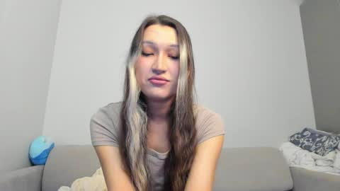 Asylai but you can call me Aila online show from 03-25-26, 07:09