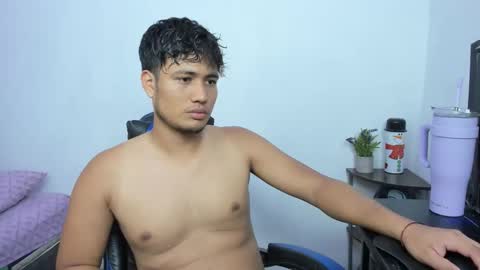 Alice and Mike  online show from 12-17-25, 07:09