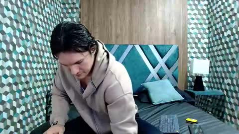 Snapshot of wiston_cox chatting on 02-15-26, 02:36 Wiston online show from 02-15-26, 02:36