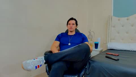 Snapshot of wiston_cox chatting on 03-16-26, 01:15 Wiston online show from 03-16-26, 01:15