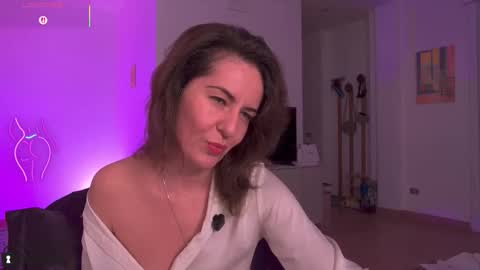 Witch in Silk online show from 11-12-25, 10:30