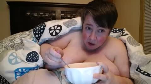 Annie online show from 02-04-26, 07:36