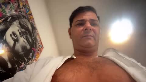 Witebull online show from 04-19-26, 10:03