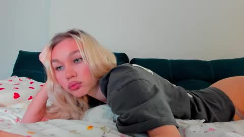 wladilia online show from 11-26-25, 08:21