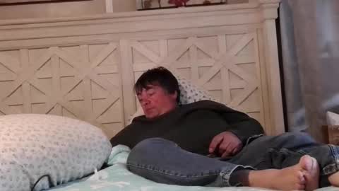 wldlife online show from 11-12-25, 02:12