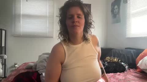 Moth online show from 02-04-25, 05:12