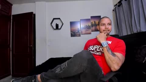 Snapshot of wncmodels chatting on 04-04-26, 05:27 Magnus Dark independent model online show from 04-04-26, 05:27