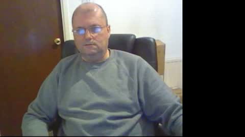 Snapshot of wobble444 chatting on 10-07-25, 10:34 wobble444 online show from 10-07-25, 10:34
