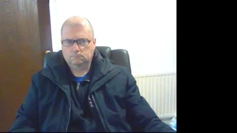 Snapshot of wobble444 chatting on 04-14-26, 09:26 wobble444 online show from 04-14-26, 09:26