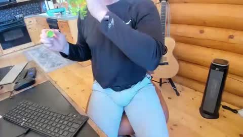 Snapshot of wobbleon chatting on 01-18-25, 07:15 Gobbleon online show from 01-18-25, 07:15