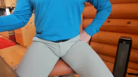 Snapshot of wobbleon chatting on 02-04-25, 08:17 Gobbleon online show from 02-04-25, 08:17