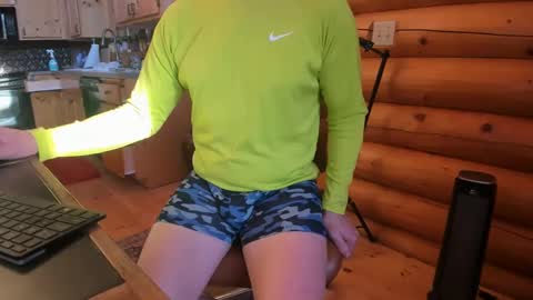 Snapshot of wobbleon chatting on 02-06-25, 10:53 Gobbleon online show from 02-06-25, 10:53