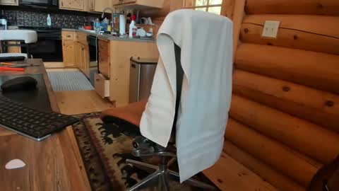 Snapshot of wobbleon chatting on 10-05-25, 05:44 Gobbleon online show from 10-05-25, 05:44