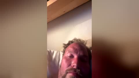 wolf198732 online show from 04-29-26, 09:43