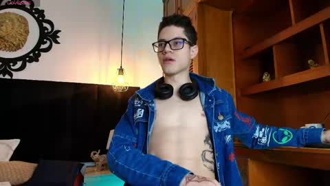  W O L F  online show from 04-21-26, 11:27