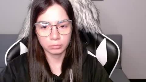 Alex online show from 11-13-25, 02:54