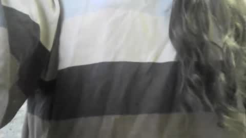 Snapshot of wolfxsnow chatting on 12-31-24, 09:28 wolfxsnow online show from 12-31-24, 09:28