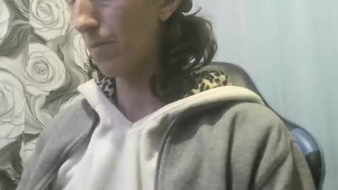 wolfxsnow online show from 05-18-26, 08:42