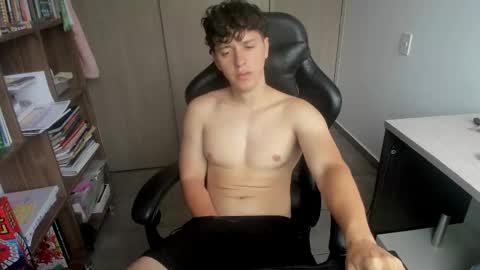 Snapshot of wolker_allan chatting on 01-15-26, 02:10 wolker_allan online show from 01-15-26, 02:10