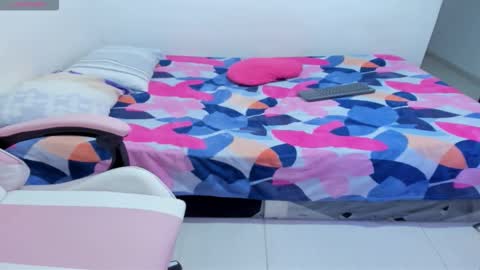 woman_rosse online show from 12-16-25, 06:24