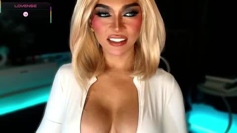 Julia online show from 11-09-25, 04:11