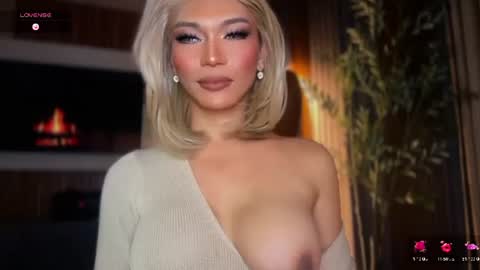 Julia online show from 07-18-26, 05:22