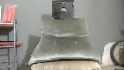 Snapshot of wonderfullight chatting on 10-16-25, 12:44 SHENIEL RODRIGUEZ online show from 10-16-25, 12:44