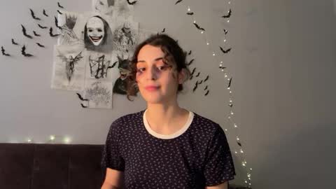 Stia online show from 10-29-25, 05:42