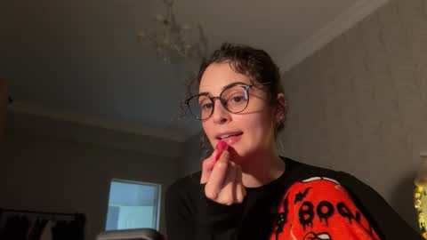 Stia online show from 11-26-25, 02:29