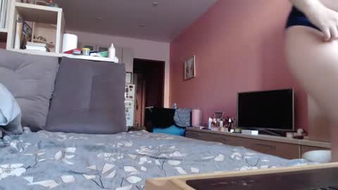 Woodland Peony online show from 09-30-25, 10:09