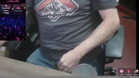 Snapshot of woodworker6473 chatting on 01-06-25, 11:31 woodworker6473 online show from 01-06-25, 11:31