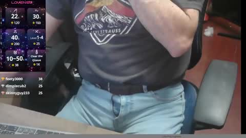 Snapshot of woodworker6473 chatting on 01-13-25, 01:39 woodworker6473 online show from 01-13-25, 01:39