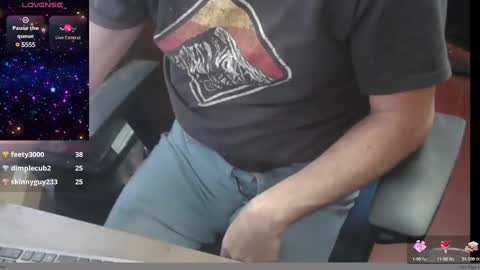 Snapshot of woodworker6473 chatting on 01-13-25, 04:41 woodworker6473 online show from 01-13-25, 04:41