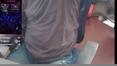 Snapshot of woodworker6473 chatting on 01-24-25, 01:57 woodworker6473 online show from 01-24-25, 01:57