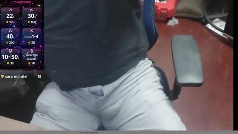 Snapshot of woodworker6473 chatting on 01-31-25, 01:01 woodworker6473 online show from 01-31-25, 01:01