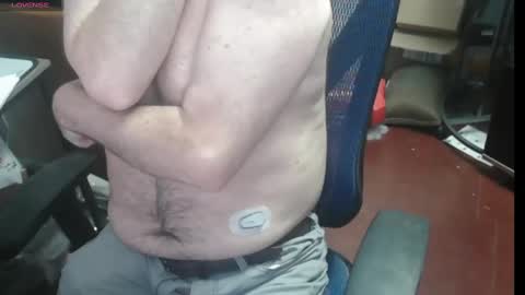 Snapshot of woodworker6473 chatting on 02-05-25, 01:04 woodworker6473 online show from 02-05-25, 01:04