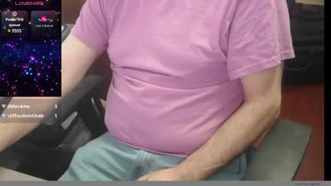 Snapshot of woodworker6473 chatting on 02-15-25, 08:33 woodworker6473 online show from 02-15-25, 08:33