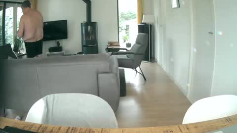 woodwurm and Snoeske online show from 02-08-25, 12:17