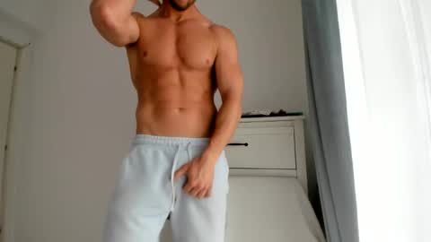 Snapshot of woolfiie chatting on 05-13-26, 08:12 Wolfie online show from 05-13-26, 08:12