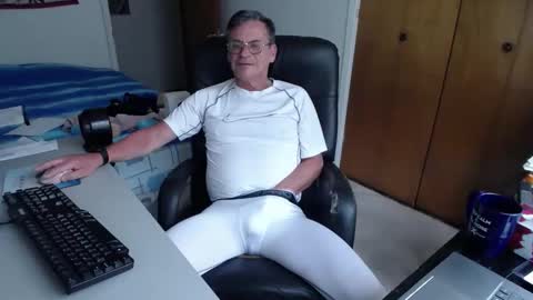 Large one  online show from 04-18-26, 01:26