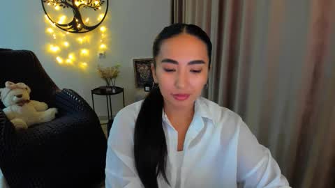 Snapshot of worldofkim chatting on 02-08-26, 12:52 dudetta Kim online show from 02-08-26, 12:52