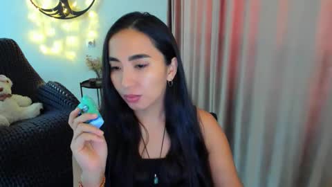 Snapshot of worldofkim chatting on 02-10-26, 11:03 dudetta Kim online show from 02-10-26, 11:03