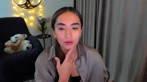 Snapshot of worldofkim chatting on 02-27-26, 05:35 dudetta Kim online show from 02-27-26, 05:35