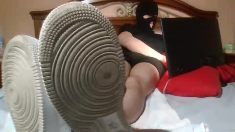 Ares online show from 05-27-26, 01:57