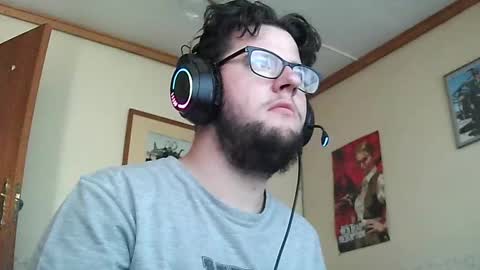 Snapshot of worsie333 chatting on 12-20-24, 12:16 worsie online show from 12-20-24, 12:16