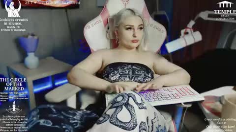 Goddess Sophy online show from 10-24-25, 07:10