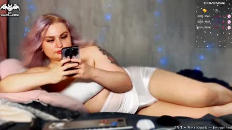 Snapshot of wounded_goddess chatting on 08-09-26, 06:35 Goddess Sophy online show from 08-09-26, 06:35