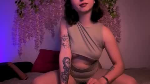 Snapshot of wow_sue chatting on 10-29-25, 07:26 Sue online show from 10-29-25, 07:26