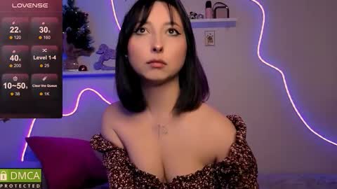 Snapshot of wow_sue chatting on 01-18-26, 05:11 Sue online show from 01-18-26, 05:11